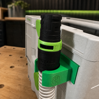 Green HoseSnap clip installed with D27 suction hose
